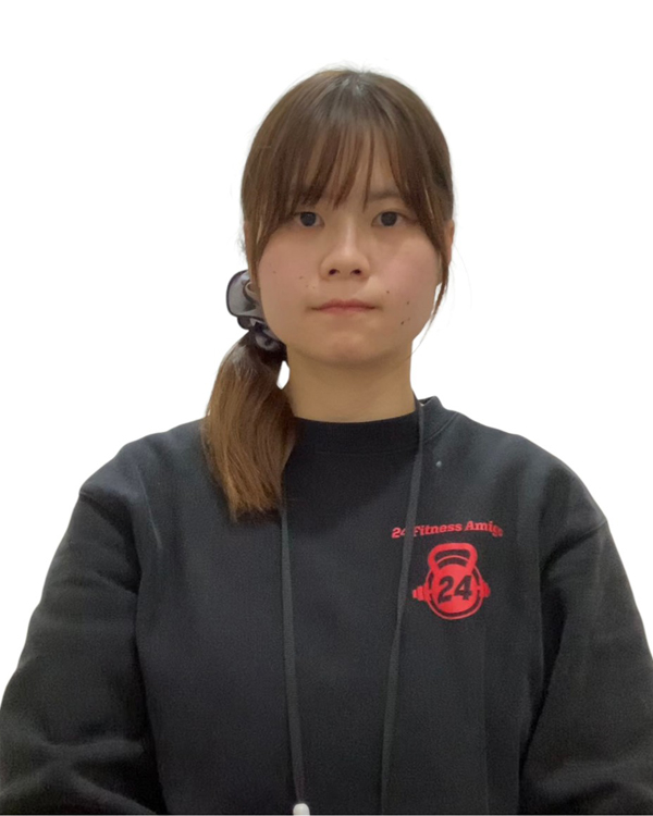 スタッフの顔写真