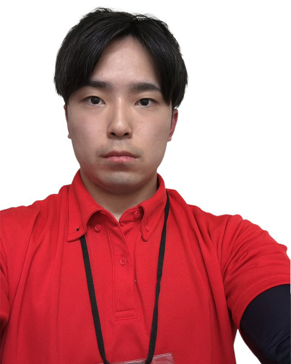 スタッフの顔写真